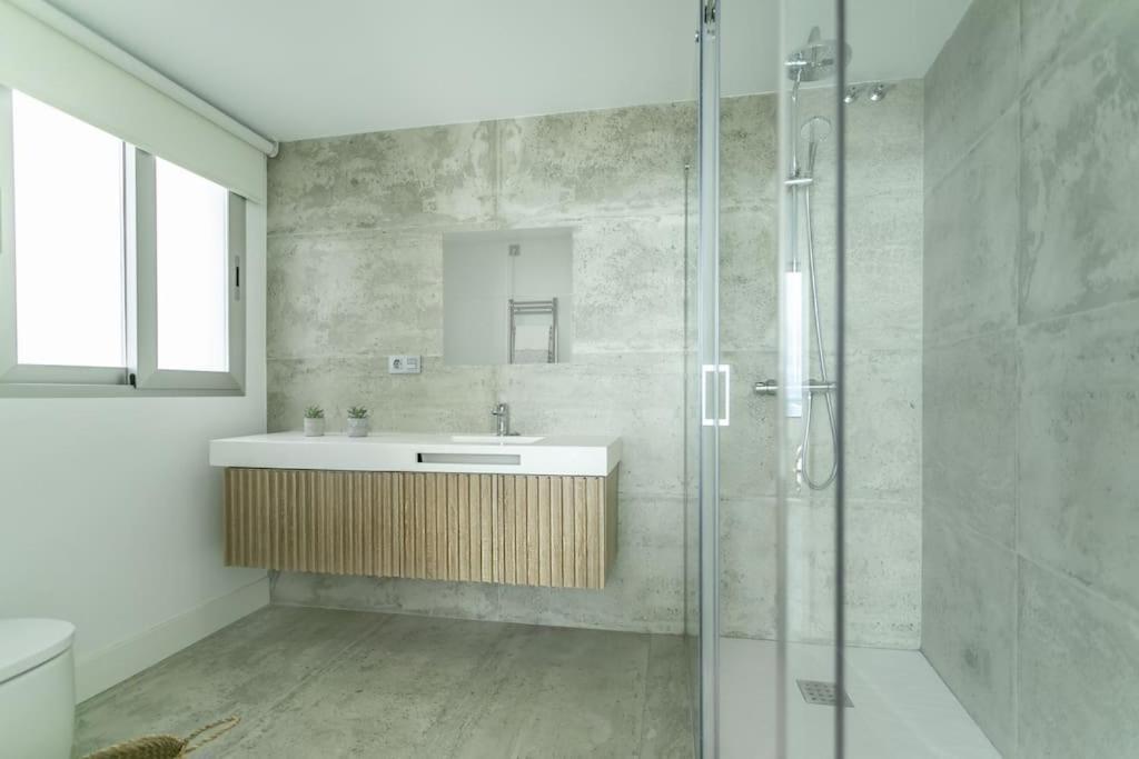 Moderno Y Completo Apartamento Frente Al Mar Malaga Ngoại thất bức ảnh