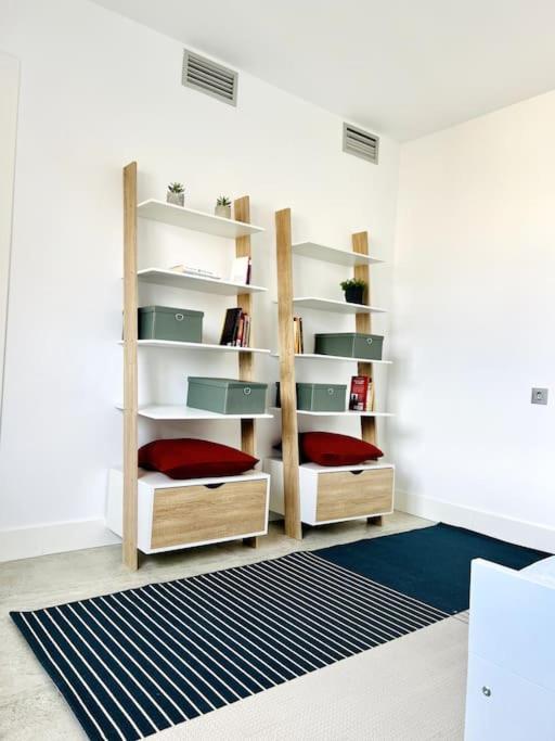 Moderno Y Completo Apartamento Frente Al Mar Malaga Ngoại thất bức ảnh